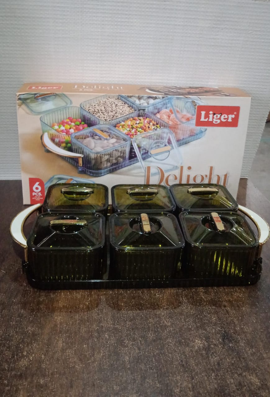 Liger Multipurpose Transparent Spice Jar Set with Tray and Lids 400ML Approx (6 Pc) Liger Multipurpose Transparent Spice Jar Set with Tray and Lids 400ML Approx (6 Pc)